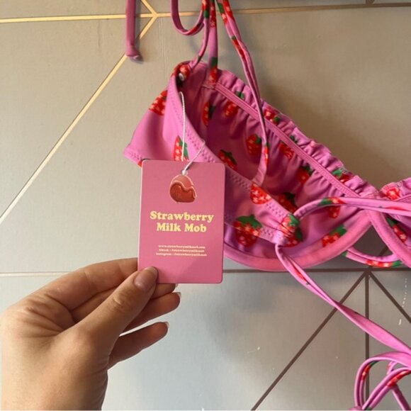 NWT Strawberry Milk Mob Fragola Bikini Top XXL Bottoms L - Picture 5 of 14